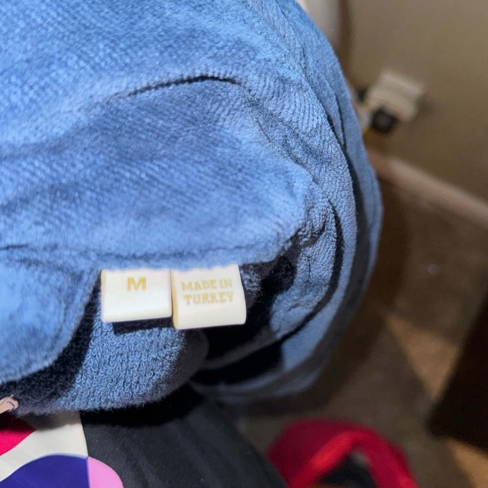 Frette Navy Blue Robe - Picture 4 of 5